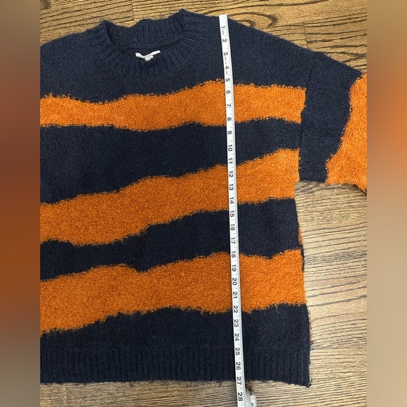 Topshop Stripe Boucle Sweater - size medium - Picture 6 of 8